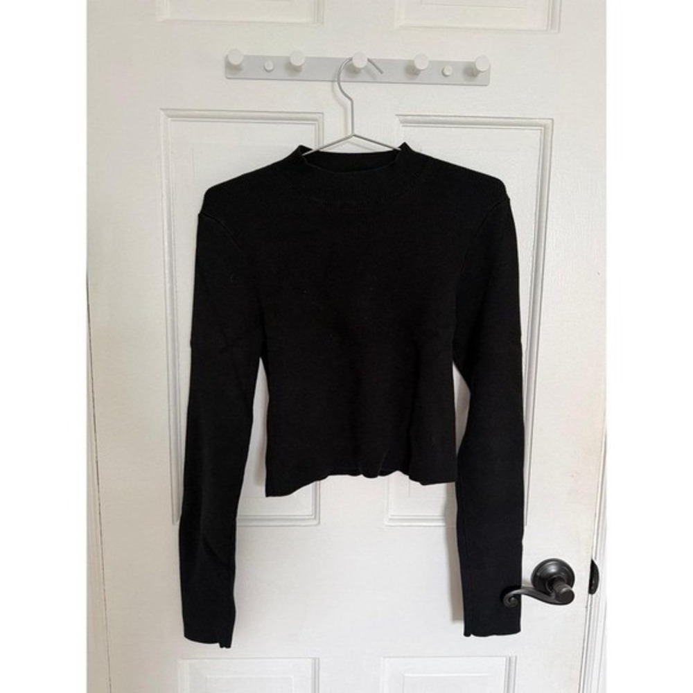Aritzia Talula Sweater Women Large Black Mock Neck Ribbed Cropped Minimalist